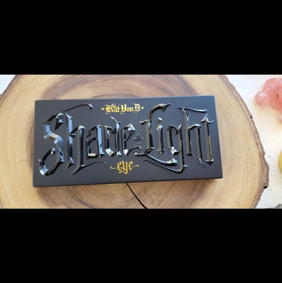 Kat Von D Shade & Light Eye Contour Palette - Picture 3 of 4